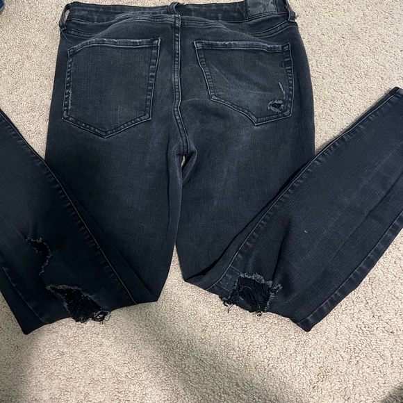 Aeropostale Jeans. Black ripped High Rise - Picture 5 of 5